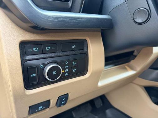 2024 Ford F-350 Lariat Super Duty