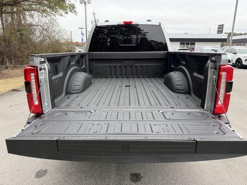 2024 Ford F-350 Lariat Super Duty