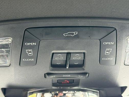 2021 Toyota Sienna XSE 7 Passenger