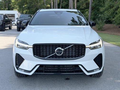 Crystal White 2025 Volvo XC60 B5 Plus