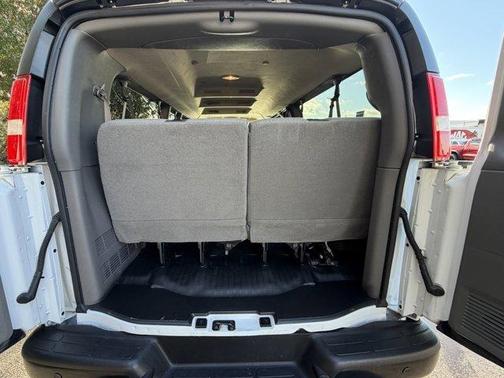 2024 Chevrolet Express 3500 LS