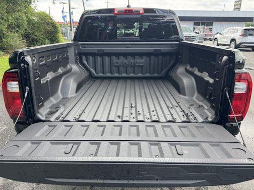 2025 GMC Canyon 2WD Elevation