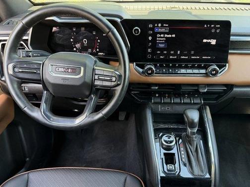 Onyx Black 2023 GMC Canyon AT4