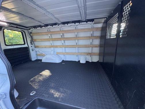 2023 GMC Savana 2500 Work Van