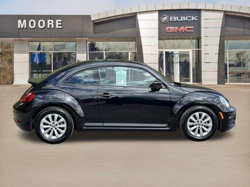 2017 Volkswagen Beetle 1.8T S