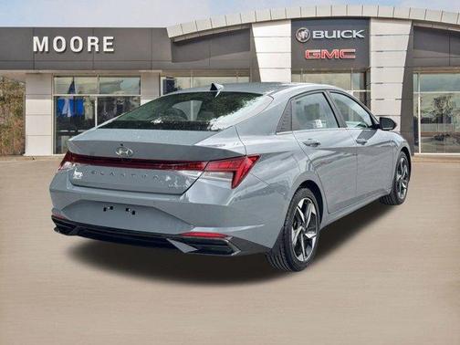 2022 Hyundai ELANTRA Limited
