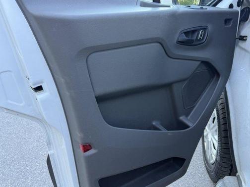 Oxford White 2025 Ford Transit-250 Base