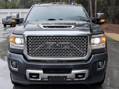 2017 GMC Sierra 2500 Denali