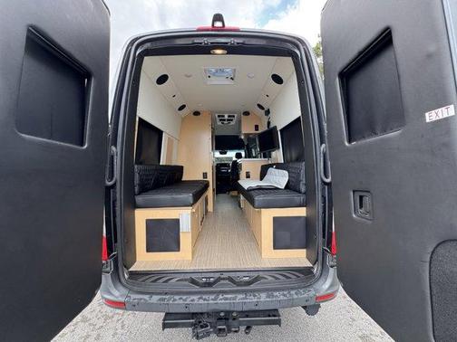 2021 Mercedes-Benz Sprinter 2500 170 WB