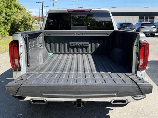 Quicksilver Metallic 2022 GMC Sierra 1500 SLT