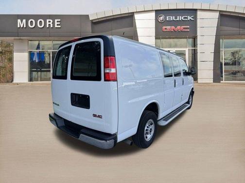 2024 GMC Savana 2500 Work Van