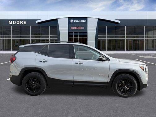 2024 GMC Terrain AT4