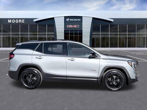 2024 GMC Terrain AT4