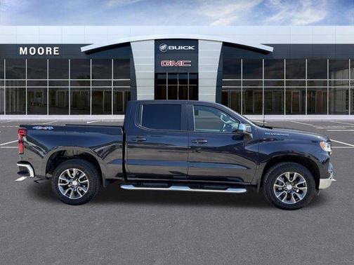 Dark Ash Metallic 2022 Chevrolet Silverado 1500 LT