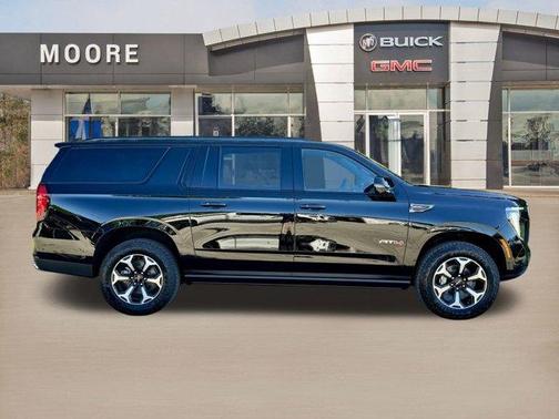 2025 GMC Yukon XL AT4
