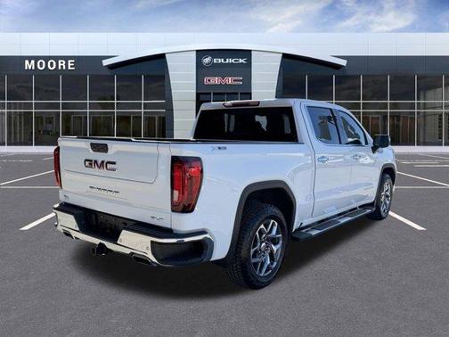 Summit White 2023 GMC Sierra 1500 SLT