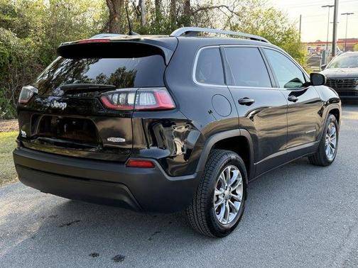Diamond Black 2019 Jeep Cherokee Latitude Plus