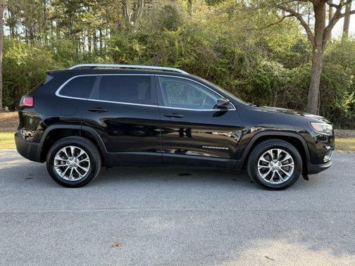 Diamond Black 2019 Jeep Cherokee Latitude Plus