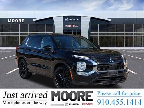 2023 Mitsubishi Outlander SE Black Edition