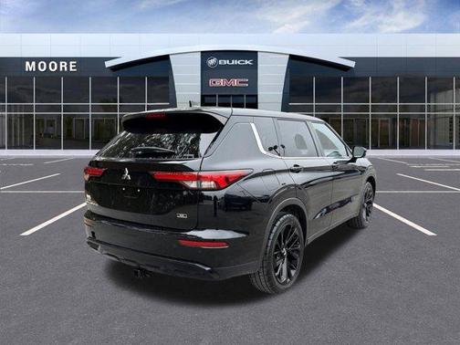 2023 Mitsubishi Outlander SE Black Edition