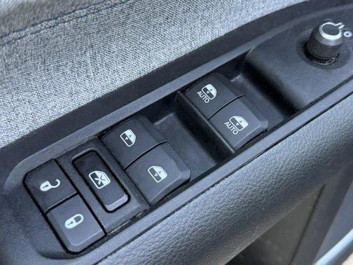 Granite Crystal Clearcoat Metallic 2022 Jeep Compass Latitude