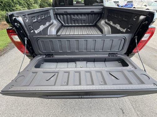 2025 GMC Canyon 2WD Elevation