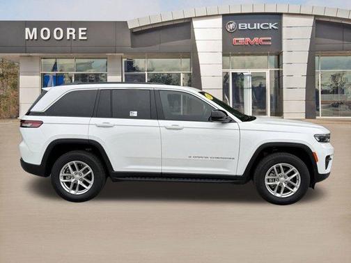 2024 Jeep Grand Cherokee Laredo X