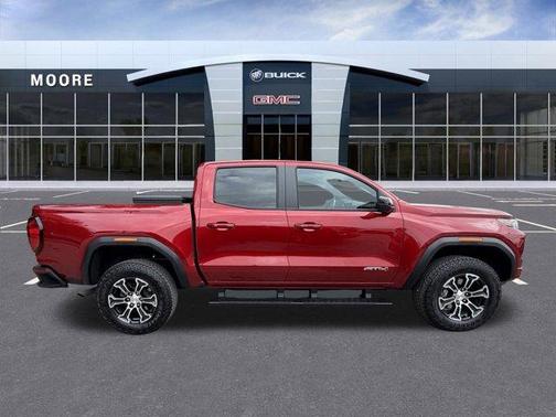 2024 GMC Canyon AT4