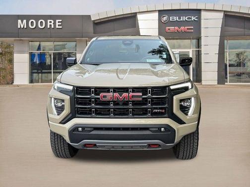 2024 GMC Canyon AT4
