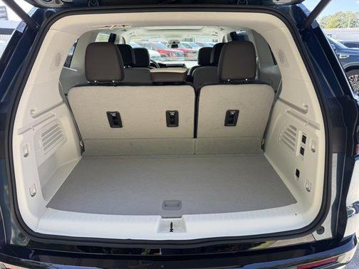 2026 GMC Acadia FWD Denali