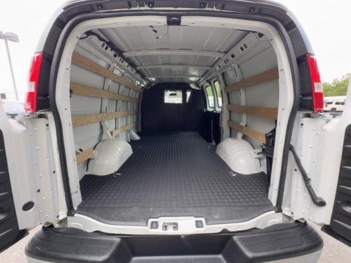 2024 Chevrolet Express 2500 Work Van