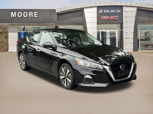 2021 Nissan Altima 2.5 SV