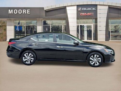 2025 Nissan Altima S
