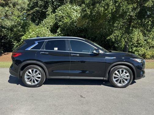 2022 INFINITI QX50 Luxe