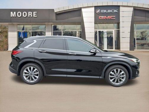 2022 INFINITI QX50 Luxe
