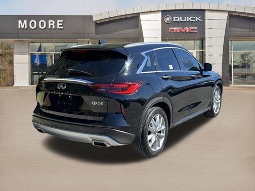 2022 INFINITI QX50 Luxe