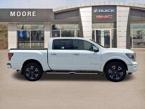 2023 Nissan Titan Platinum Reserve