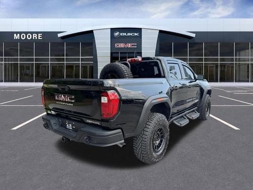 Onyx Black 2024 GMC Canyon AT4X