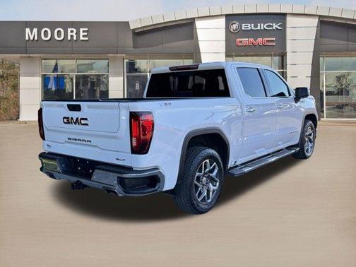 2025 GMC Sierra 1500 SLT