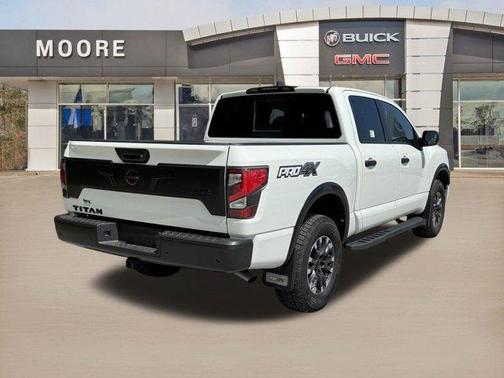 2024 Nissan Titan PRO-4X