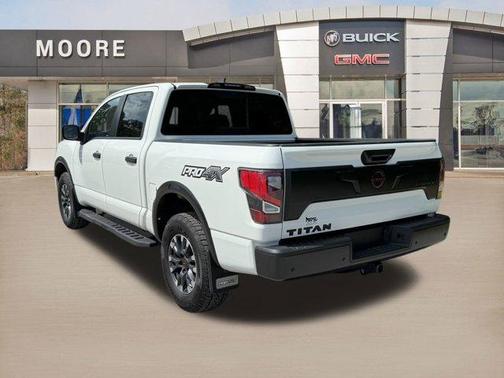 2024 Nissan Titan PRO-4X