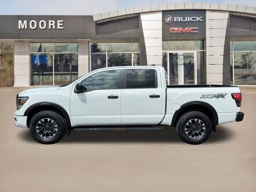 2024 Nissan Titan PRO-4X