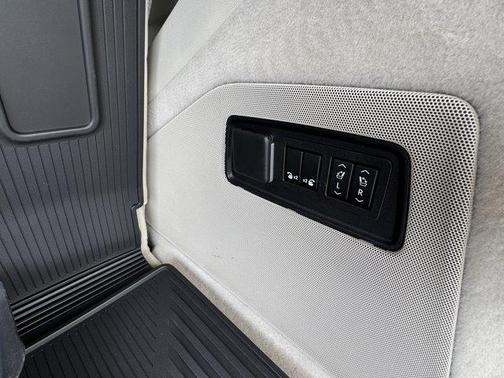 2023 Cadillac Escalade Premium Luxury Platinum