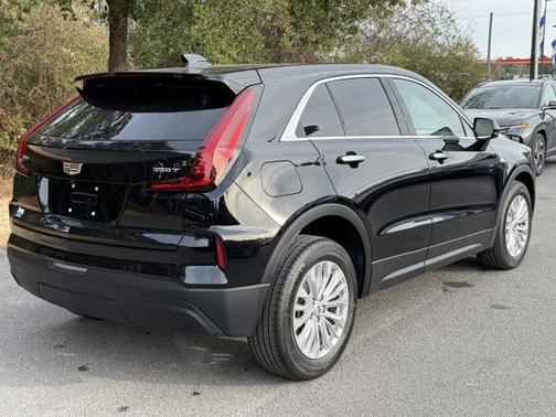 2024 Cadillac XT4 Luxury