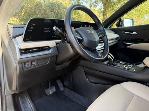 2024 Cadillac XT4 Luxury