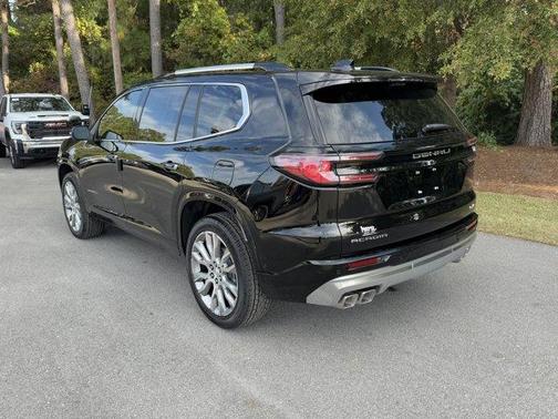2026 GMC Acadia FWD Denali