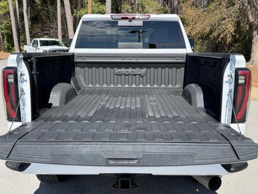 2024 GMC Sierra 2500 AT4