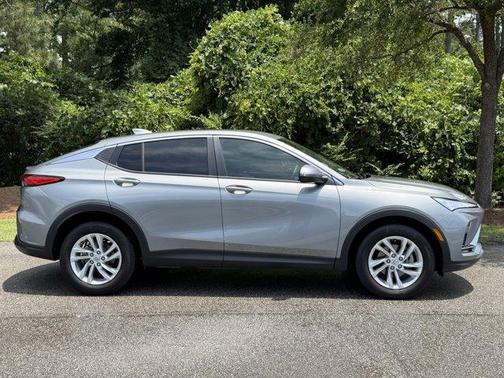 Moonstone Gray Metallic 2026 Buick Envista Preferred