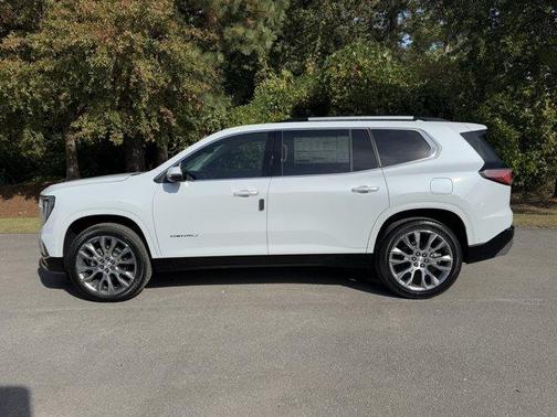 2026 GMC Acadia FWD Denali
