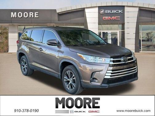 2019 Toyota Highlander LE